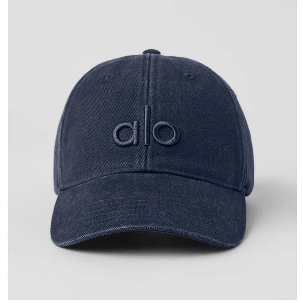 ALO Yoga Washed Off-Duty Cap in Vintage Navy - Picture 2 of 6